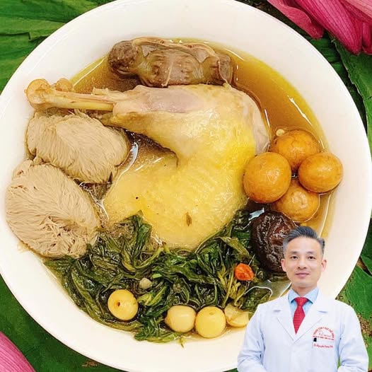 GÀ HẦM NGẢI CỨU - Món ăn bổ dưỡng giàu protein và nhiều dược tính